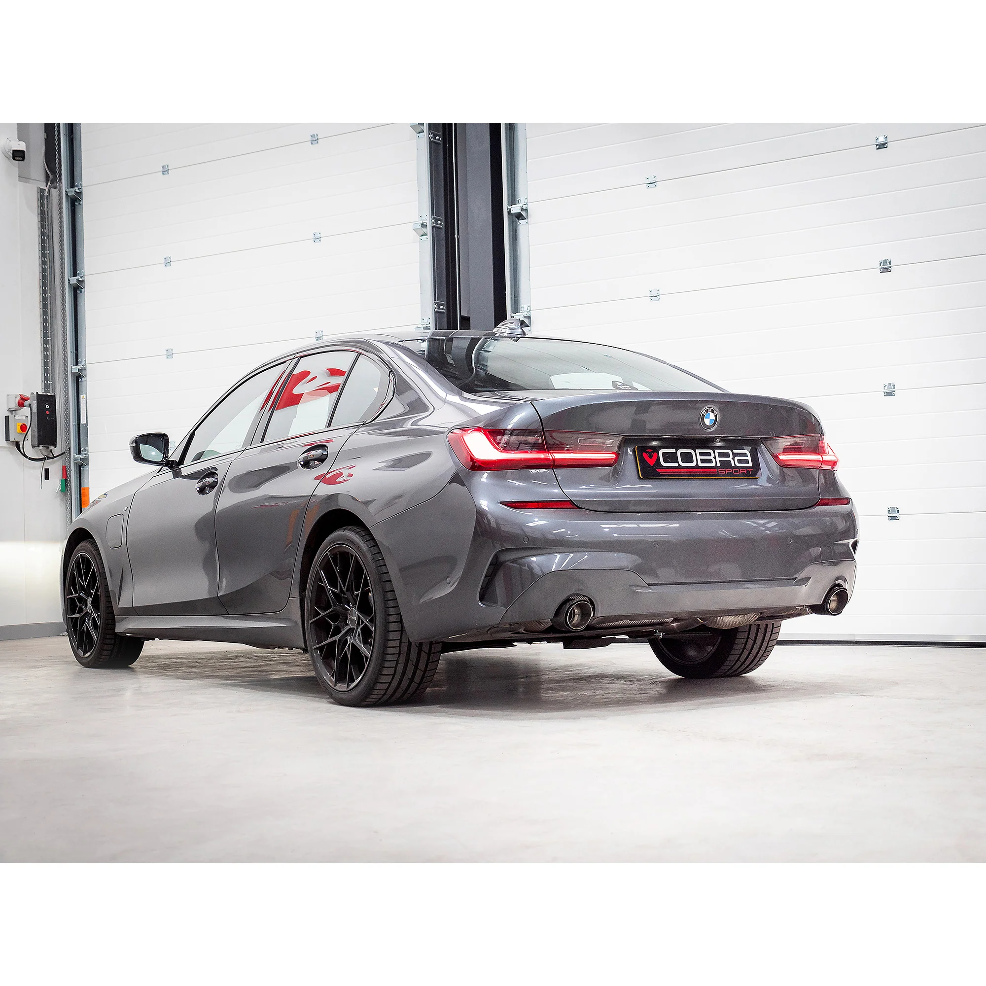 BMW 330e (G20) (19>) Valved Dual Exit Rear Axle Back Performance Exhaust - Image 6