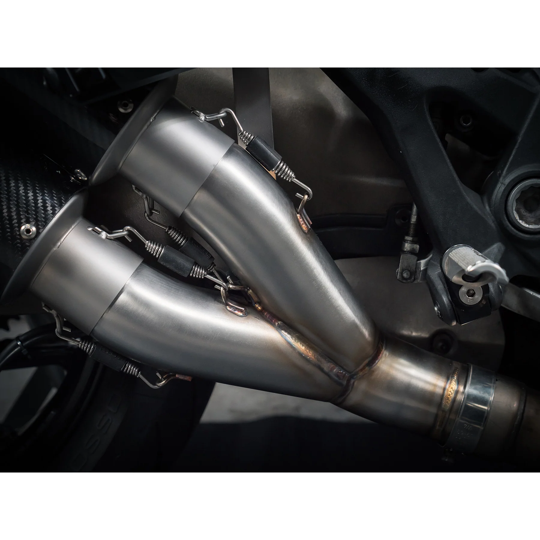 Ducati Monster 821 (2014-17) Half System Performance Exhaust - Image 4