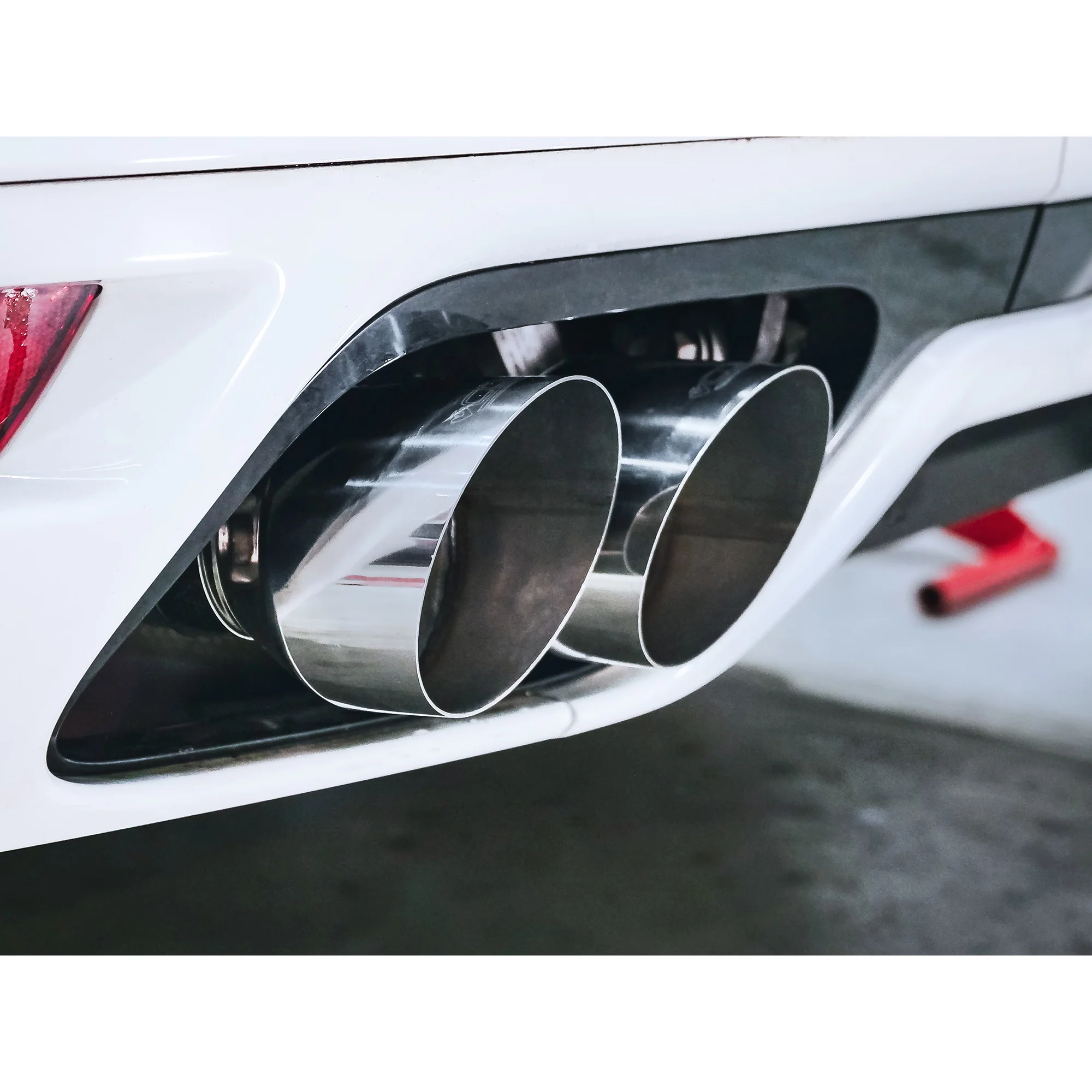 Range Rover Sport SVR (18-22) Valved Cat Back Performance Exhaust - Image 5